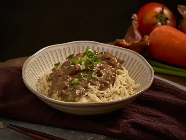 麻醬肉燥拌麵